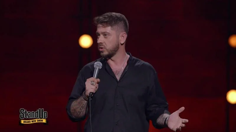 Кадры из ТВ шоу Stand Up (2013)
