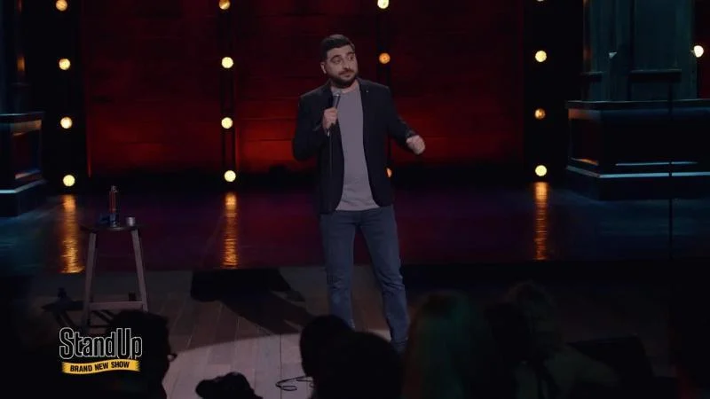 Кадры из ТВ шоу Stand Up (2013)