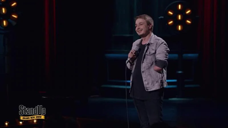 Кадры из ТВ шоу Stand Up (2013)