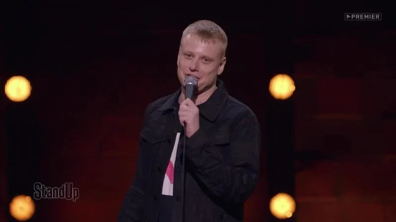 Кадры из ТВ шоу Stand Up (2013)