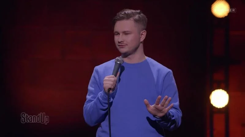 Кадры из ТВ шоу Stand Up (2013)
